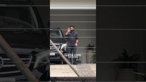 Thumbnail for #AlluArjun heads to Chikkadapalli police station after being served a notice | Gulte