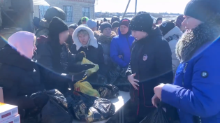 Thumbnail for Russian forces deliver more than 4 tons of humanitarian cargo to residents of Izyum district of Kharkov region Ukraine