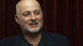 Thumbnail for Author David Brin on Dogmatic Libertarians, Transparency, and Uplifting Dolphins